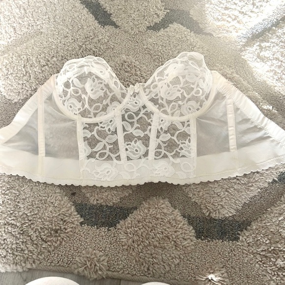 Vintage 36C, Union Made, Victoria's Secret White Lace Bra Bustier, Price is Firm - Picture 10 of 10